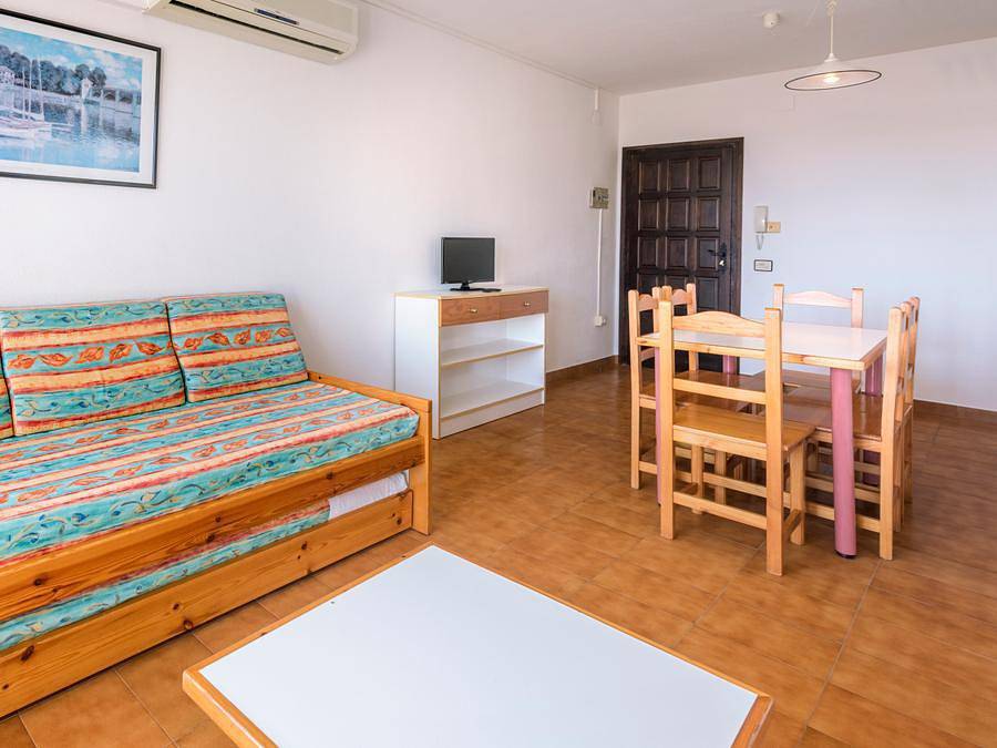 Apartamentos Sorrabona - Apartamento 4 personas - A2 - Apto 2/4 - Ocupado 4 Pers in Pineda de Mar, Costa del Maresme