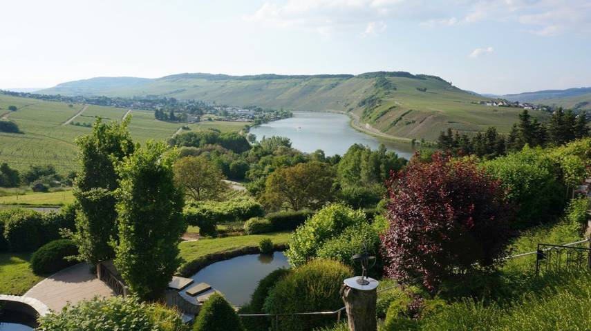 Ferienwohnung für 4 Personen, mit Terrasse und Garten sowie Sauna, kinderfreundlich in Schweich an der Römischen Weinstraße - 2
