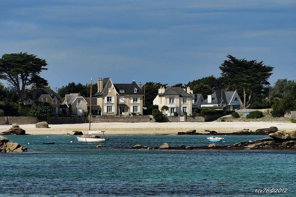 Seaside house 50 metres from the beach - enclosed garden - wifi - Brignogan in Brignogan-Plages, Brest region