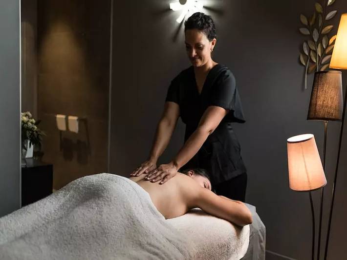 Hôtel pour 2 personnes, avec sauna et piscine à Carcassonne - 4