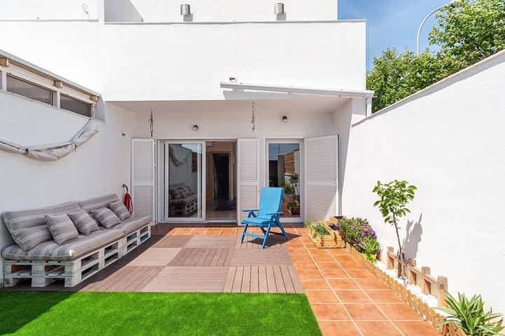 Casa familiar Casa Noah cerca de la playa con piscina, terraza, balcón y Wi-Fi in Conil de la Frontera, Costa de la Luz