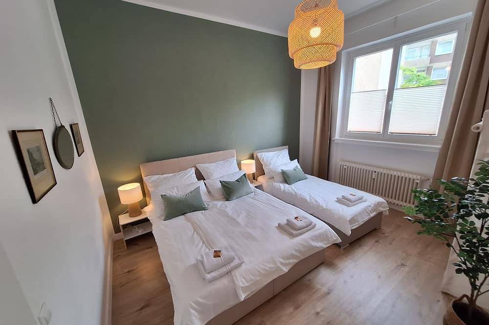 Entire apartment, Am Altstadtmarkt | near Vw Halle | kitchen | Smarttv in Braunschweig (Germany), Brunswick Region