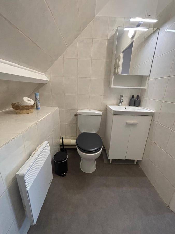 Location de vacances pour 2 personnes, avec Terrasse et Jardin à Yffiniac - 4