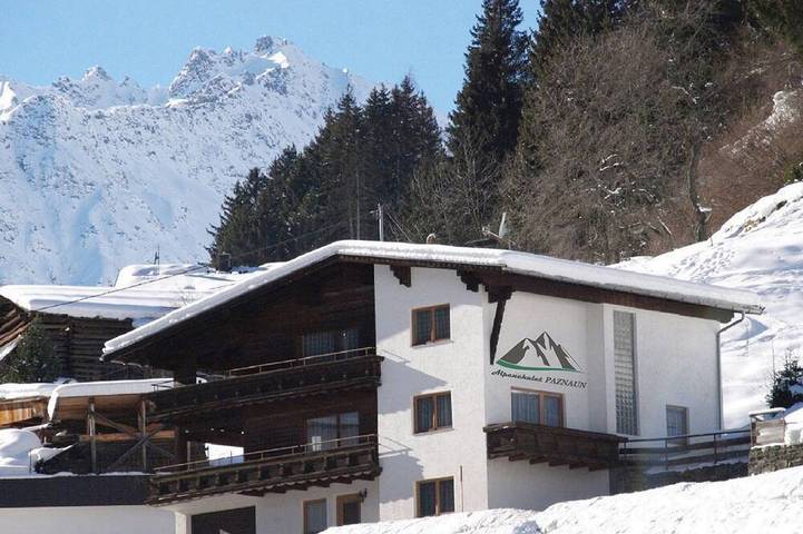Chalet für 15 Personen, mit Balkon in Kappl