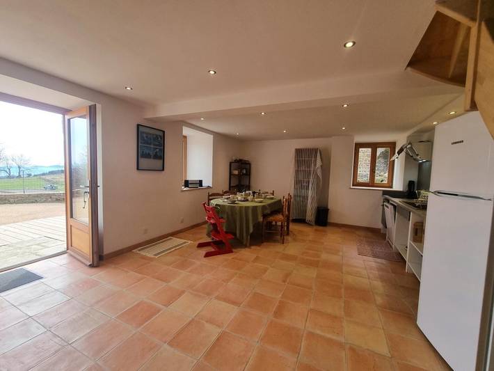 Gîte pour 10 personnes, avec Terrasse dans Montbrison - 4
