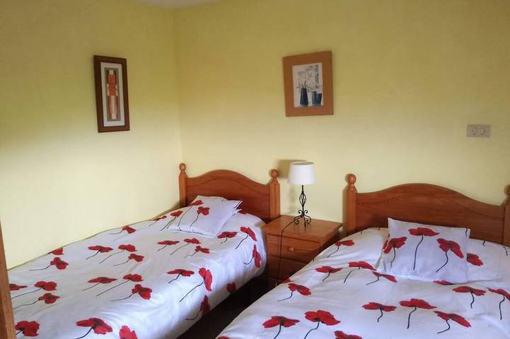 Casa Banana - Holiday home on the coast with views in La Bombilla, Tazacorte