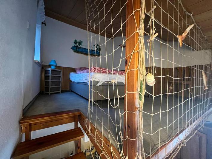 Ferienwohnung für 2 Personen, mit Terrasse und Garten sowie Pool in Niemtsch