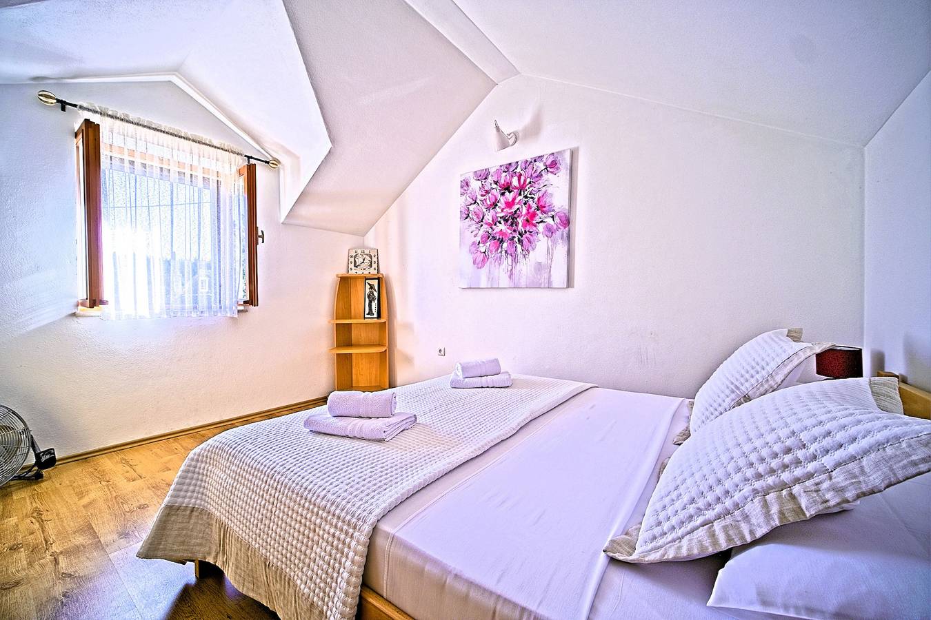 Villa Valentina mit Pool und nahe Strand in Selca, Brac