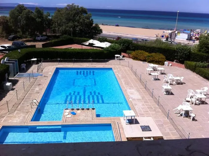 Apartamento de vacaciones para 3 personas, con balcón además de piscina y vistas - 1