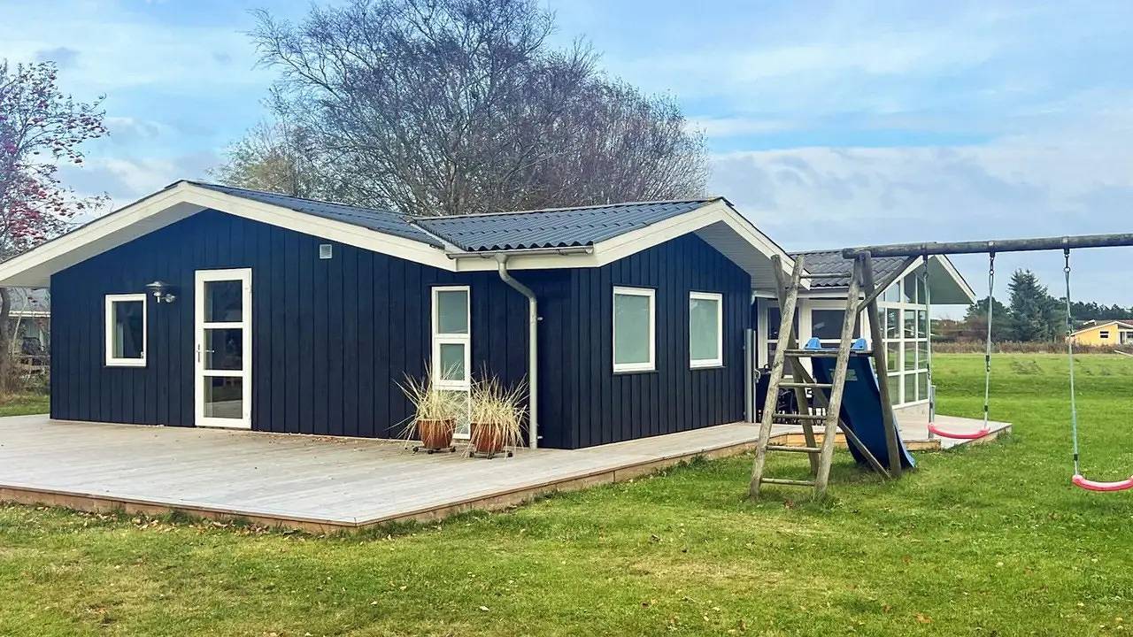 Feriehus for 9 personer med jacuzzi in Sæby, Nordøstjylland