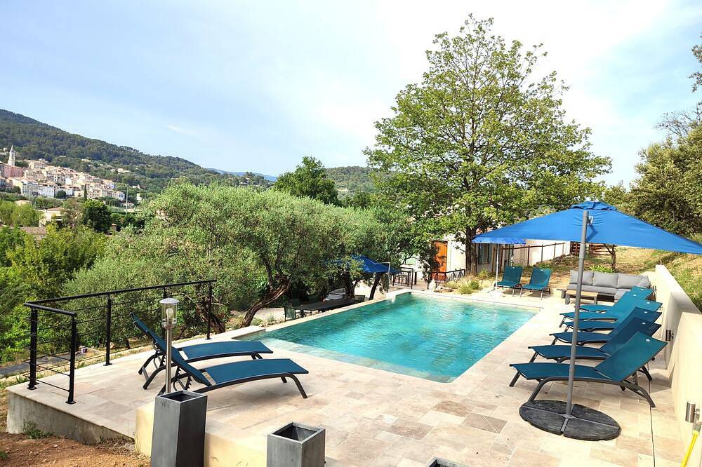 La Bastide du Jas Blanc - Villa de charme /piscine chauffée à débordement 🌅 in Callas, Région de Draguignan