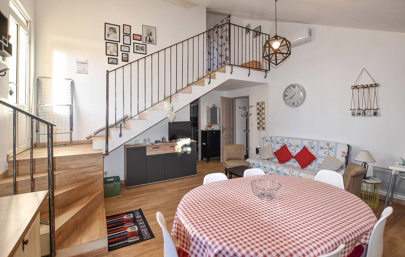 Modernes Apartment mit Pool & AC, 2km nach Piolenc in Piolenc, Vaucluse