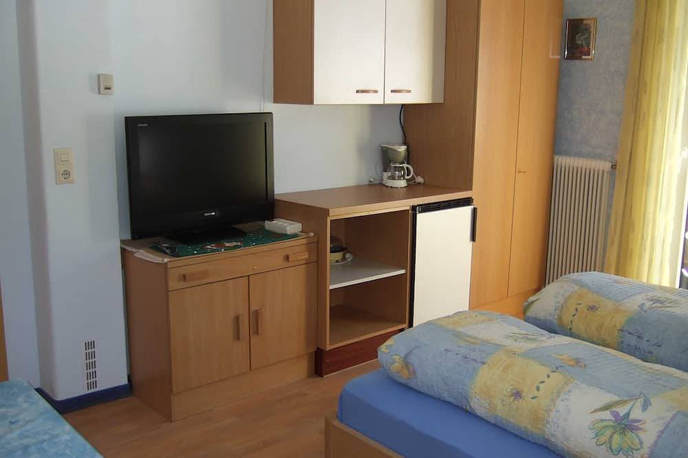 Ganze Wohnung, Doppelzimmer 6 Süd - Haus Rosemarie in Nesselwängle, Außerfern