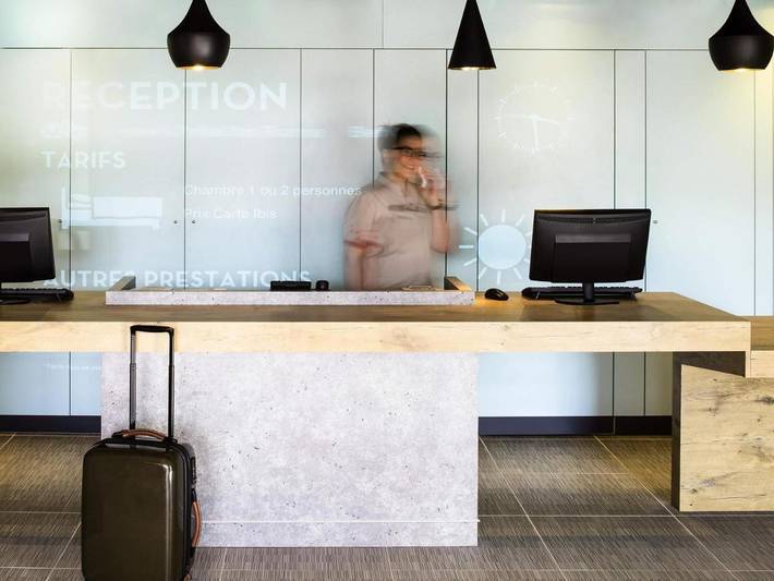 Hôtel pour 2 personnes, avec terrasse et piscine à Le Coteau - 4