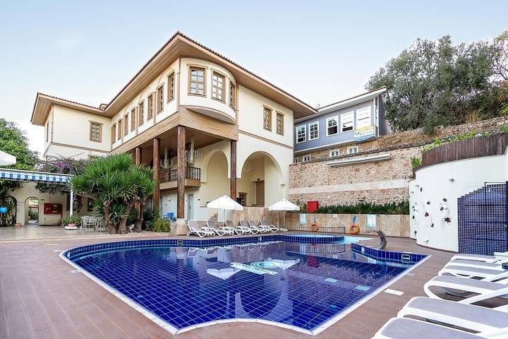 Hotel for 2 personer, med sauna og have såvel som udsigt og pool i Antalya
