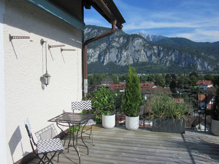 Ganze Ferienwohnung, Villa Steinmetz - Ferienwohnung 87qm mit Balkon für max. 4 Personen in Kiefersfelden, Bayerische Alpen