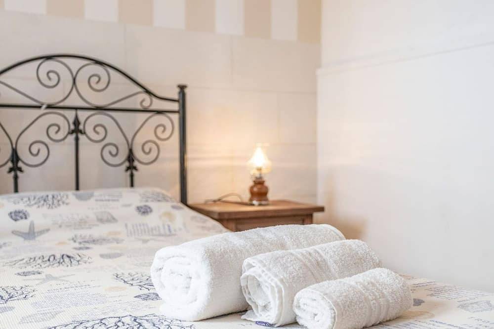 Apartamento entero, Precioso apartamento para 5 personas con A/C, patio y mascotas permitida in Torre Mozza (Salento), Golfo de Tarento