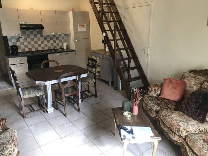 Gîte pour 3 personnes, avec piscine et jacuzzi, animaux acceptés à Penne-d'Agenais - 2