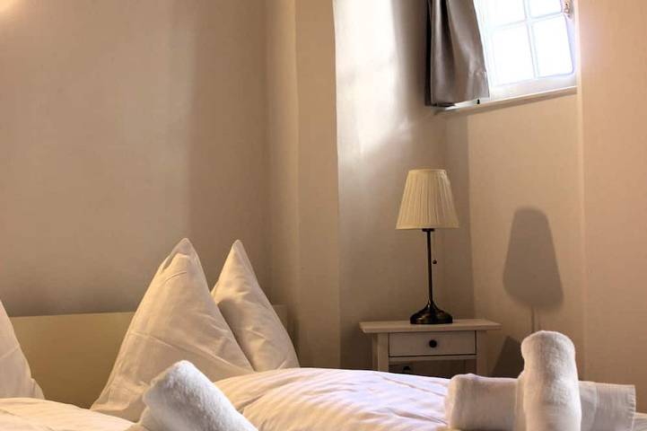 Ganze Wohnung, Charmante 2 Zimmer-Wohnung inmitten der Innsbrucker Altstadt in Stubaier Alpen, Innsbruck