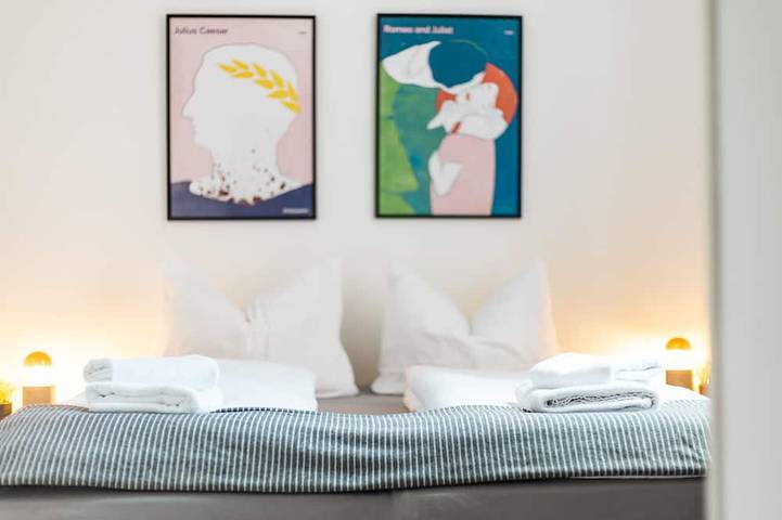 Appartement entier, ★Ko-Living Ii at the new theater | middle of the old town | Wifi | Up to 4 ★ in Halle, Saale-Unstrut
