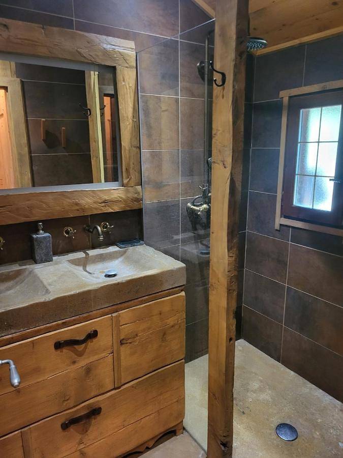 Gîte pour 5 personnes, avec balcon et jacuzzi à Lullin - 3