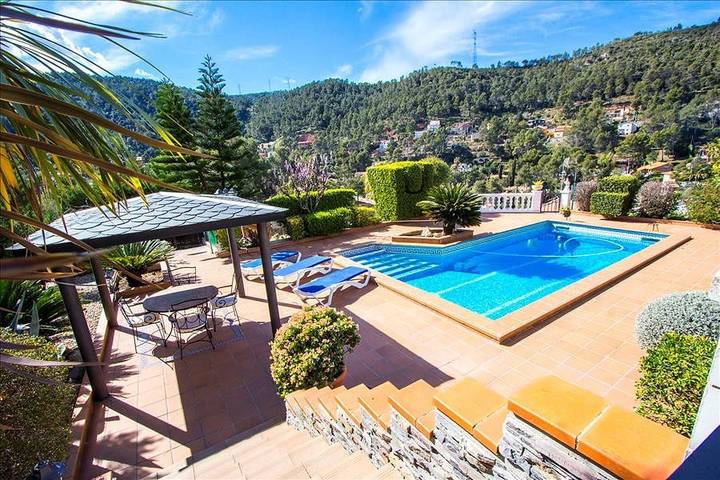 Casa rural para 8 personas, con jardín en Bajo Llobregat - 4