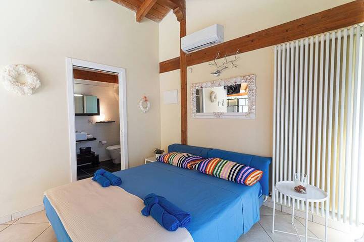Appartement entier, Charmant studio dans un relais avec piscine sur les collines(Misano et Riccione) in Misano Adriatico, Province de Rimini