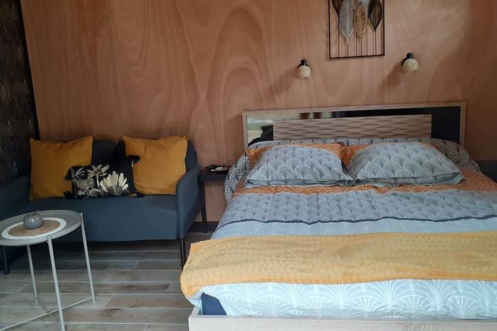 Gîte pour 2 personnes, avec jacuzzi ainsi que terrasse et jardin à Blis-et-Born - 2