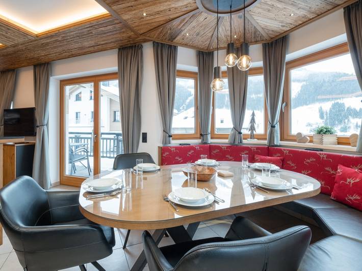 Hütte für 9 Personen, mit Terrasse und Balkon/Terrasse in Hinterglemm - 2