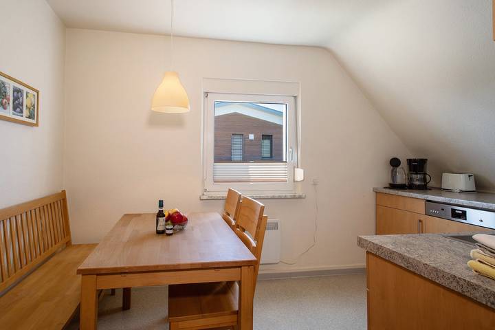 Ferienwohnung für 4 Personen, mit Garten und Seeblick in Immenstaad - 2