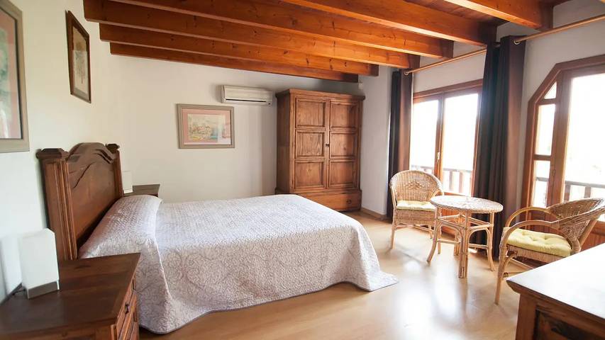 Chalet para 10 personas, con piscina y jardín, Se admiten mascotas en Ibiza - 3