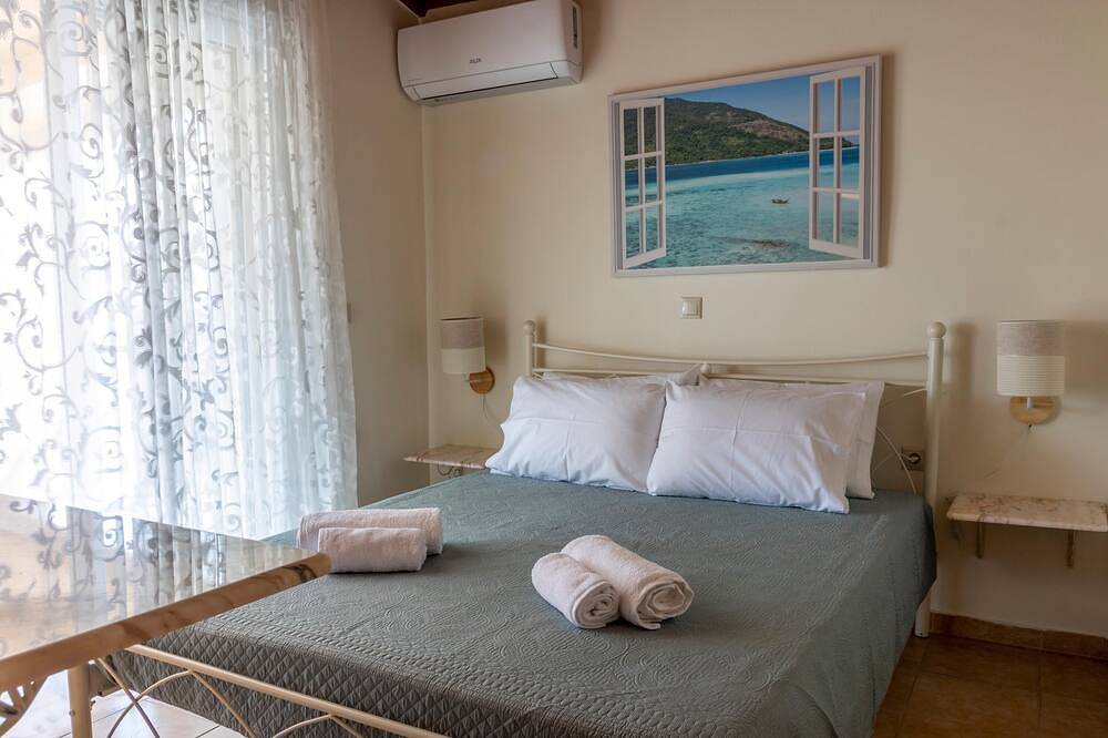 Entire apartment, G & M Beach House in Massari in Charaki, Rhodes