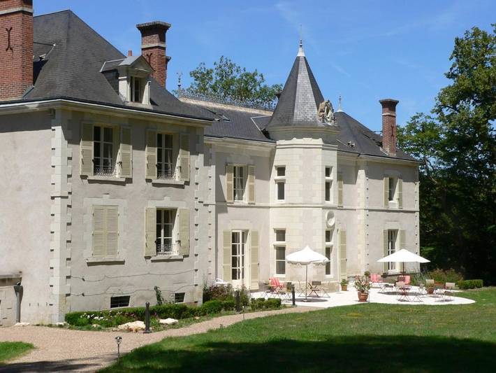 Hôtel pour 4 personnes, avec jacuzzi et jardin à Cellettes - 2