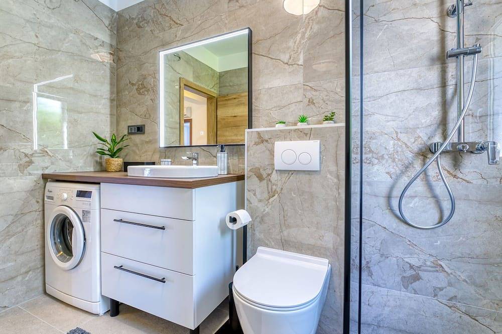 Cijeli apartman, Apartment Laurus in Tulisevica (Lovran), Lovran