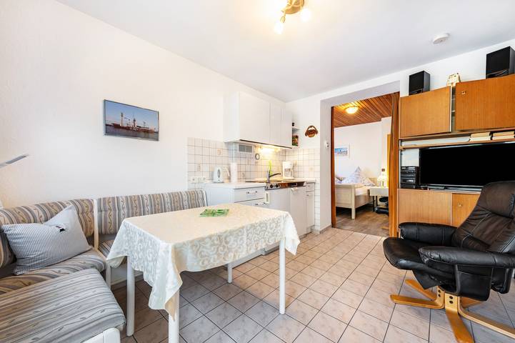 Ganze Wohnung, Apartment „2-Raum-Ferienwohnung mit Terrasse“ mit gemeinsamer Terrasse in Sahlenburg, Cuxhaven