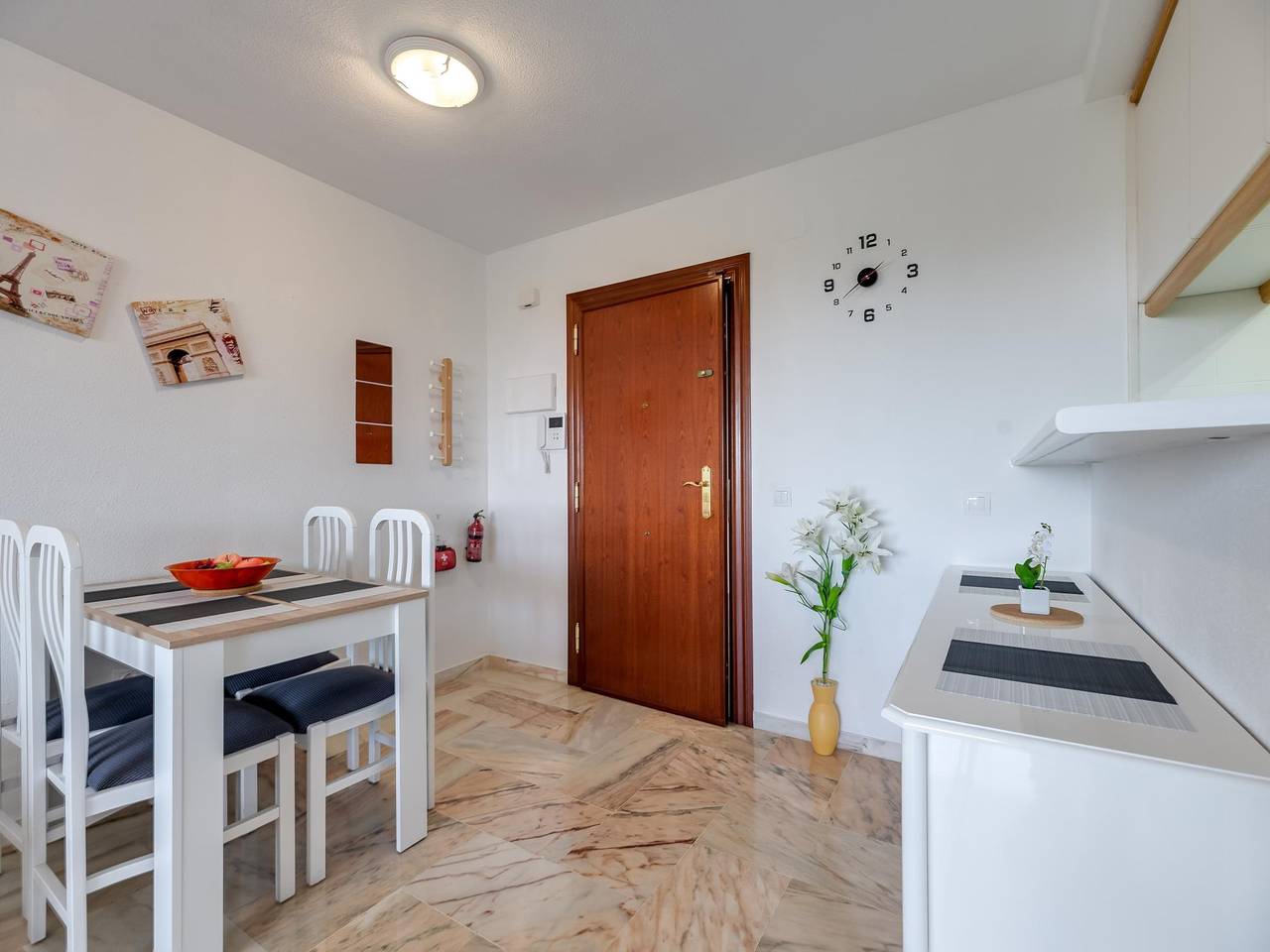 Hel ferieleilighet, Ferieleilighet for 4 personer med terrasse in Benalmádena Costa, Benalmádena
