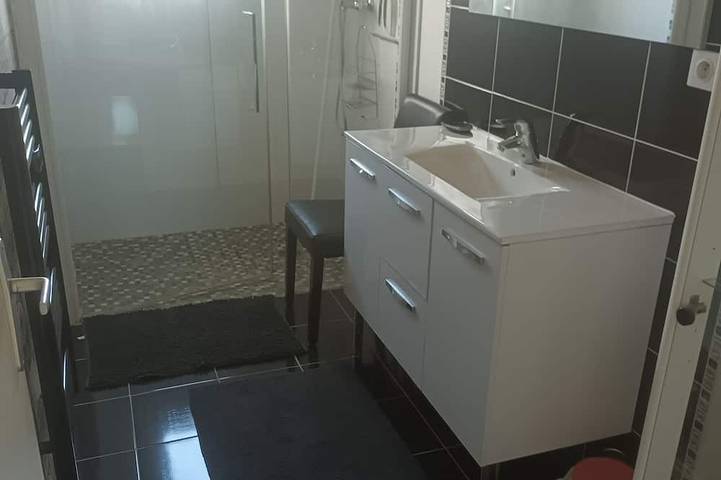 Location de vacances pour 2 personnes à Bouzic - 4