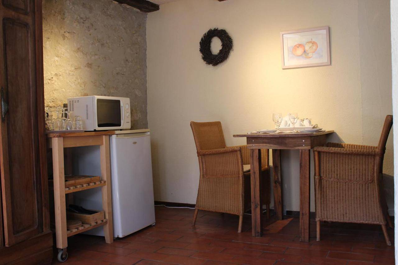 Deluxe Double or Twin Room with Garden View in Mauroux, Quercy