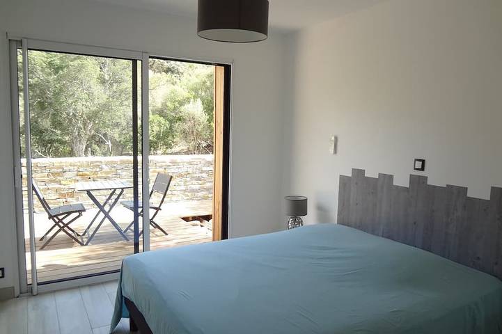 Villa pour 8 personnes, avec balcon et jardin à Figari - 4