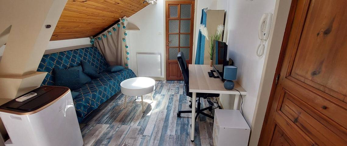 Studio pour 2 personnes, avec jardin, animaux acceptés