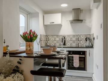 Holiday Rental for 2 People in Cheddar, Somerset, Photo 2