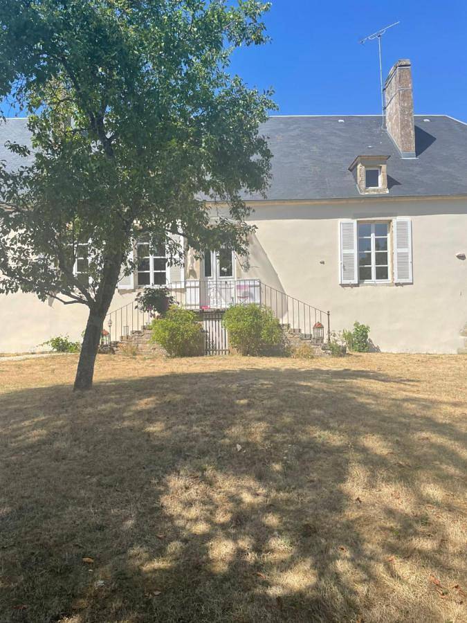 Maison d’hôte pour 2 personnes, avec Terrasse et Jardin ainsi que Piscine et Vue