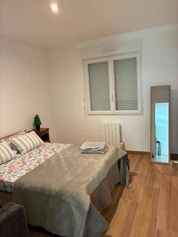 Apartamento entero, Novastay Breuillet — Apartamento moderno con jardín in Breuillet (Essonne), Essonne
