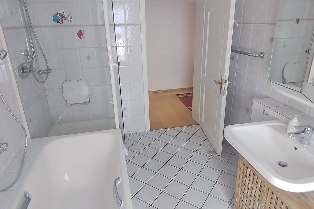 Ganze Wohnung, Gemütlich an der Weser in Lauenförde, Landkreis Holzminden