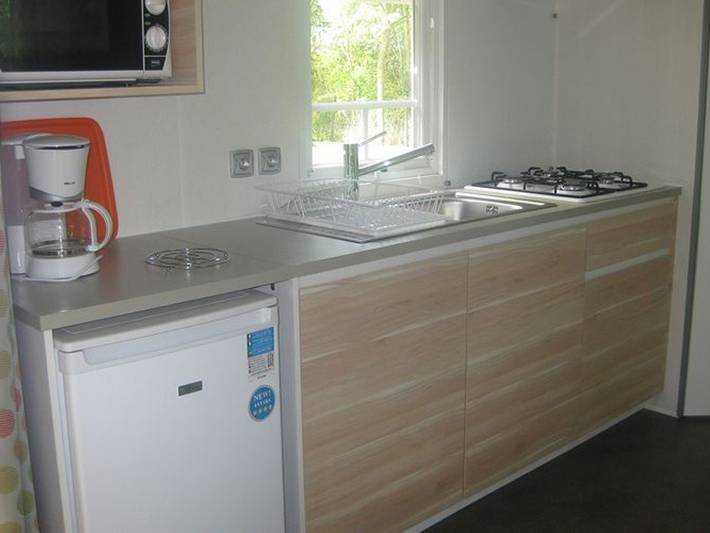 Camping pour 4 personnes, avec terrasse et piscine dans Fontenay-le-Comte - 2