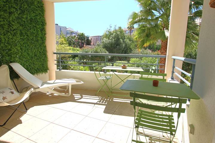 Gîte pour 4 personnes, avec terrasse dans Port du Mourre-Rouge - 3