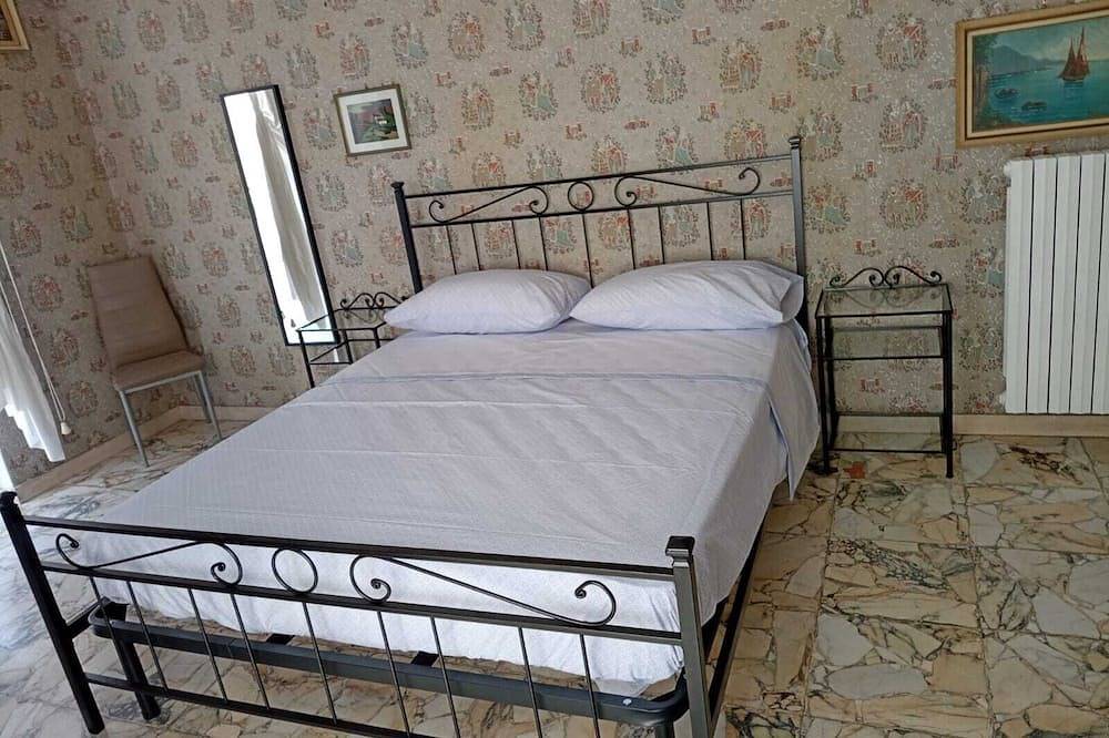 Central Vintage Guest House near Naples, Sorrento, Capri, Amalfi Coast and Pompeii in Castellammare di Stabia, Provincia de Nápoles