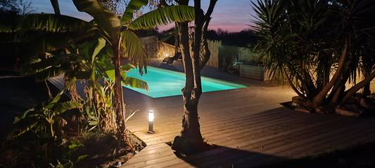 Gîte pour 4 personnes, avec terrasse ainsi que piscine et jardin à Liez