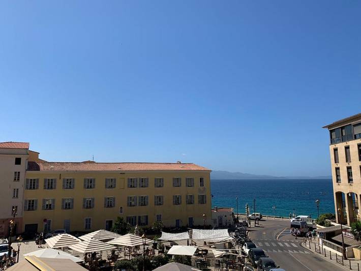 Gîte pour 4 personnes, avec vue dans Plage Saint Francois Ajaccio - 2