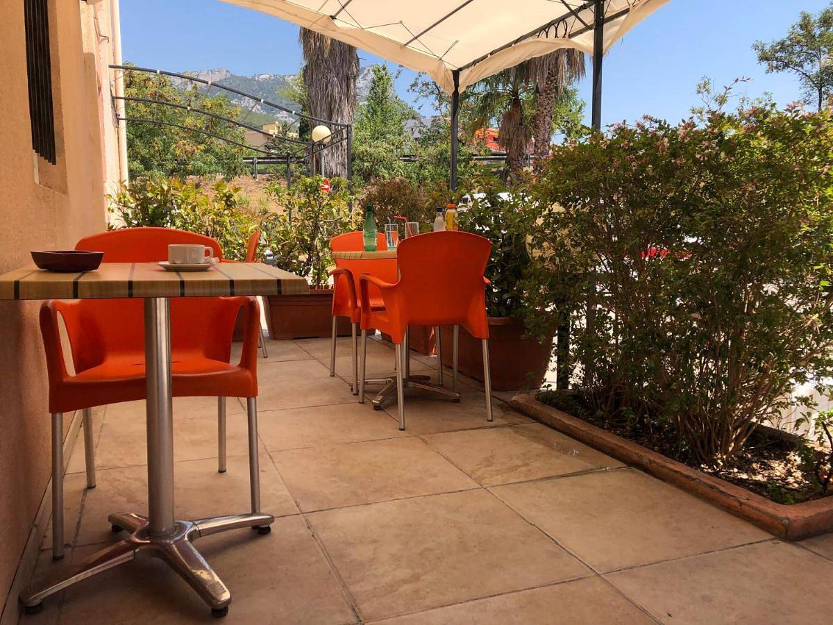 Hôtel Triotel in La Valette-du-Var, Côte méditerranéenne (France)